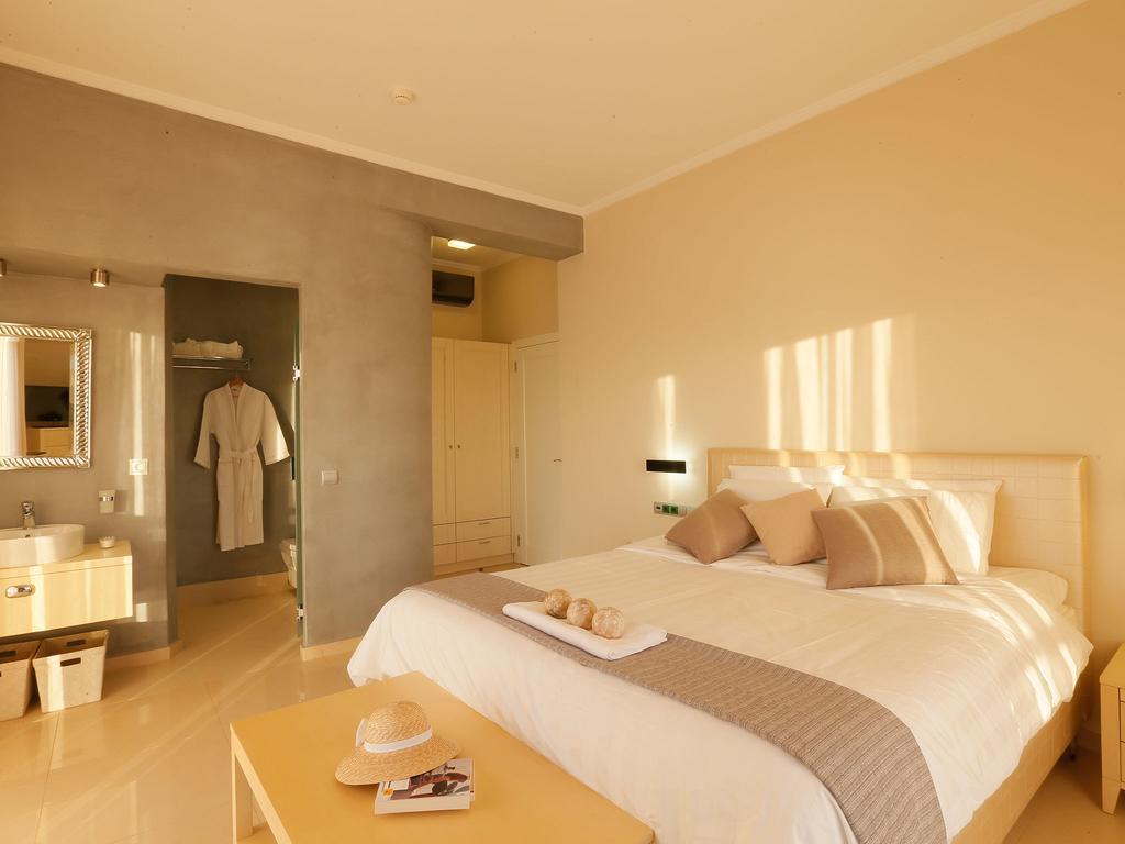 Pictures Suites Agios Stefanos Avliotes  Oda fotoğraf