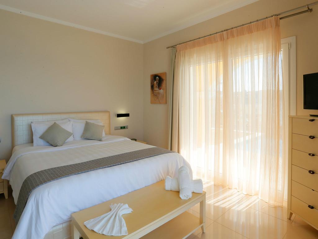 Pictures Suites Agios Stefanos Avliotes  Oda fotoğraf